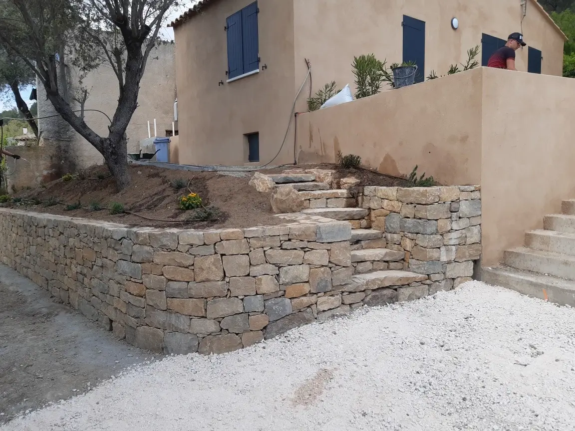 Construction de Mur en Pierre